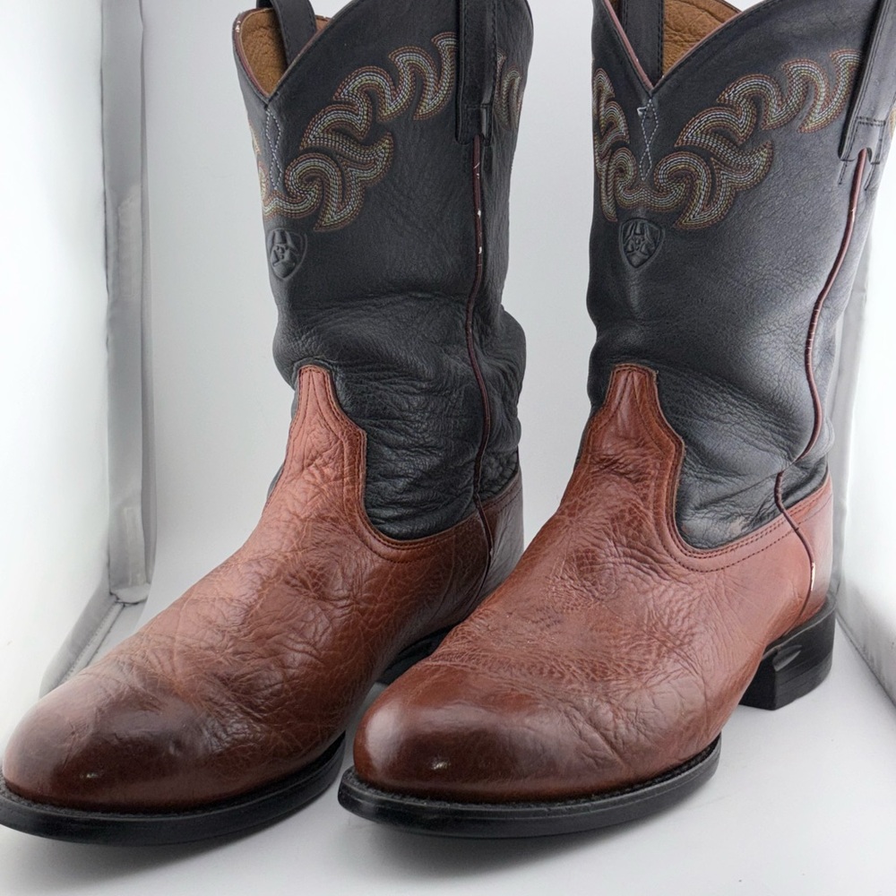 Ariat Black and Brown Cowboy Boots with Decorative Stitching